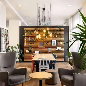 Vienna House Easy By Wyndham Bucharest Airport 4*, Otopeni România
