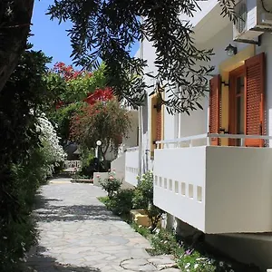 https://michael-apartments.rethymnohotels.net